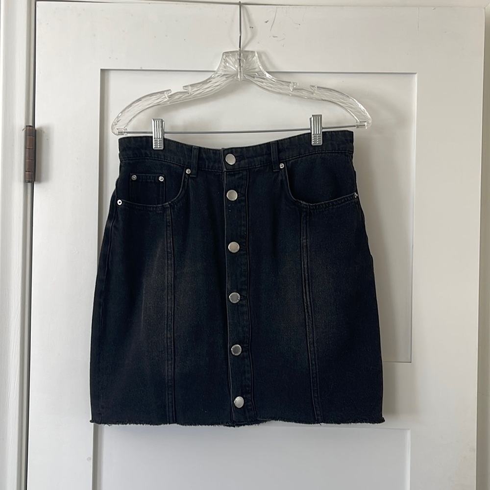 H&M Black denim mini skirt with buttons